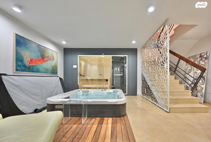 עג'מי, גבעת העליה