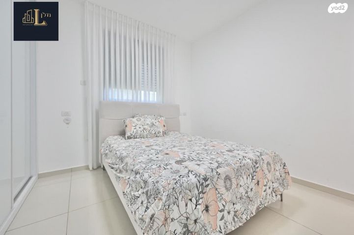 דירת גן, הרב זבולון גרז, רחובות הצעירה, רחובות