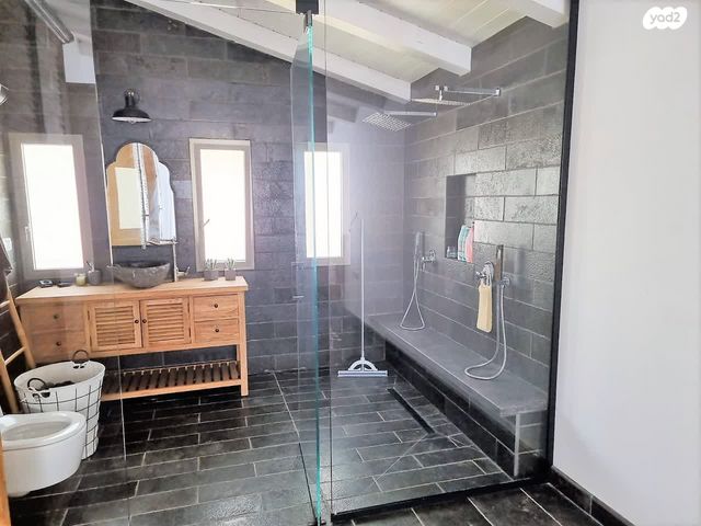 בית פרטי/ קוטג', אורנית