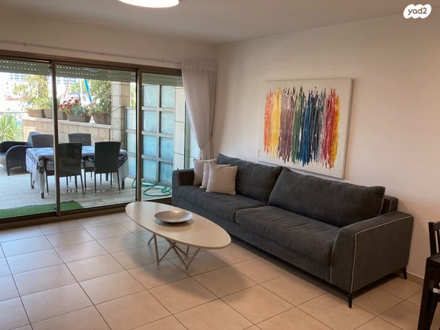 סאבלט, מרינה, הרצליה