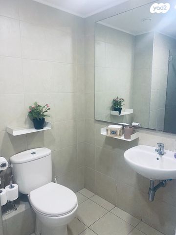 סאבלט, העוגן 4, מרינה, הרצליה