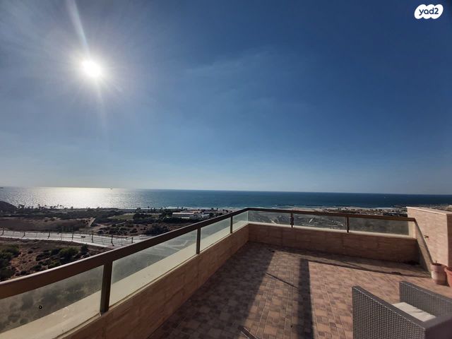 גג/ פנטהאוז