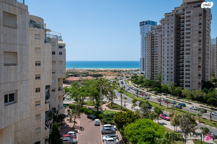 דירה, מנחם בגין, רמת פולג, נתניה