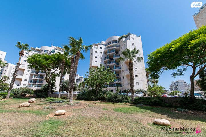 דירה, מנחם בגין, רמת פולג, נתניה