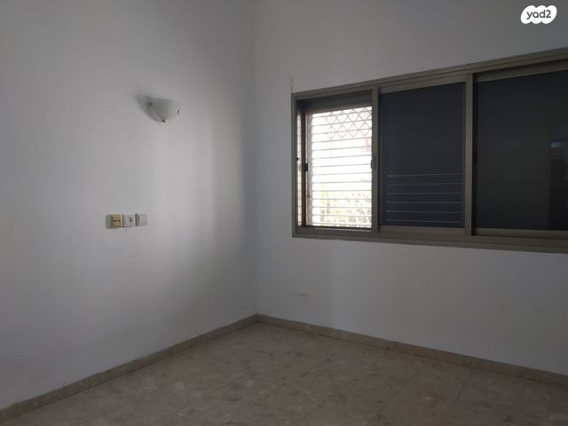 דירה, ברדיצ'בסקי, קרית ים  א', קרית ים