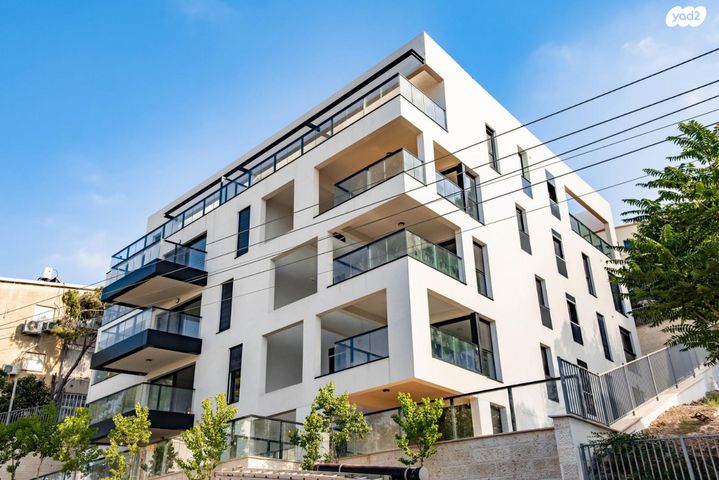 דירת גן, הס 32, הדר עליון, חיפה