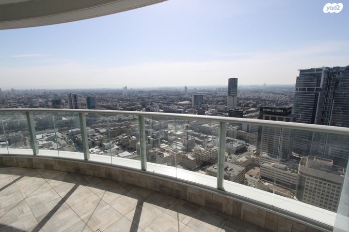 דירה, גרציאני יצחק, גני שרונה, קרית הממשלה, תל אביב יפו