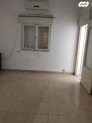 דירה, פינת הרצל, יל"ג, חיפה