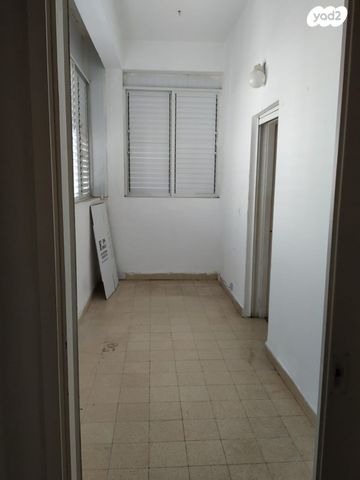 דירה, פינת הרצל, יל"ג, חיפה