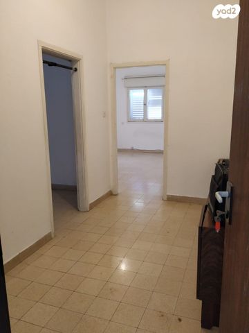 דירה, פינת הרצל, יל"ג, חיפה