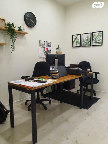 משרדים, שדרות וייצמן 6, קרית יערים, רמת השרון