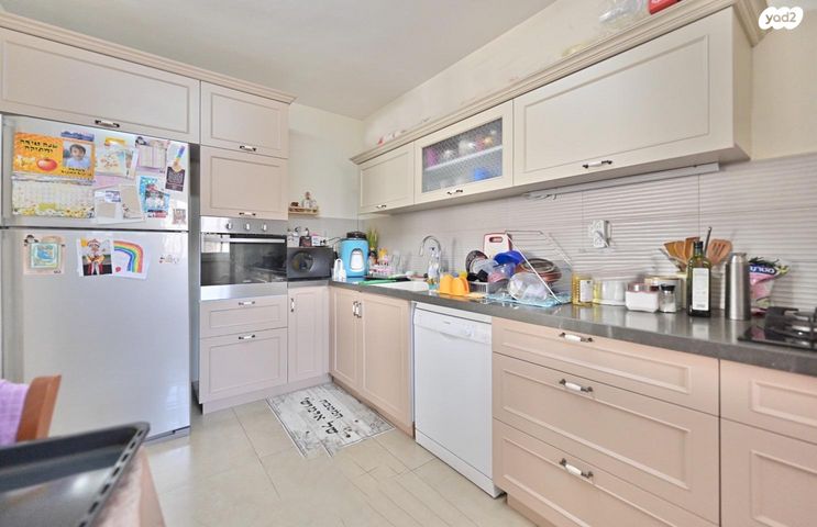 דירה, אברמוביץ', אברמוביץ', ראשון לציון