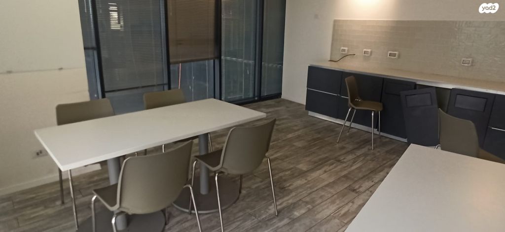 משרדים, רעננה