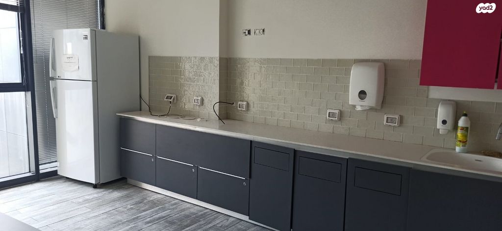 משרדים, רעננה