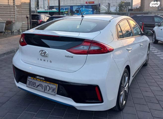 יונדאי איוניק