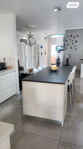 בית פרטי/ קוטג', אורנית, אורנית