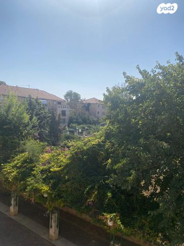 דירה, חיים בג'איו, קטמון הישנה, ירושלים