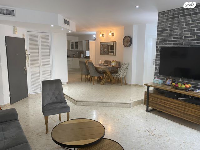 דירה, מרכז, הרצליה