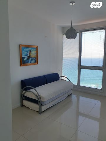 גג/ פנטהאוז, דוד המלך 8, צפון מערב מרכז העיר, נתניה