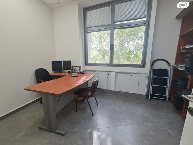 משרדים, מעלה כמון, אזור תעשיה כרמיאל, כרמיאל