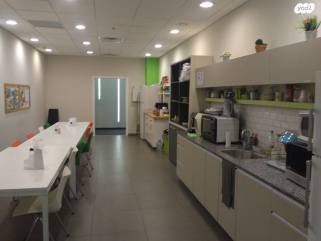 משרדים, מודיעין מכבים רעות