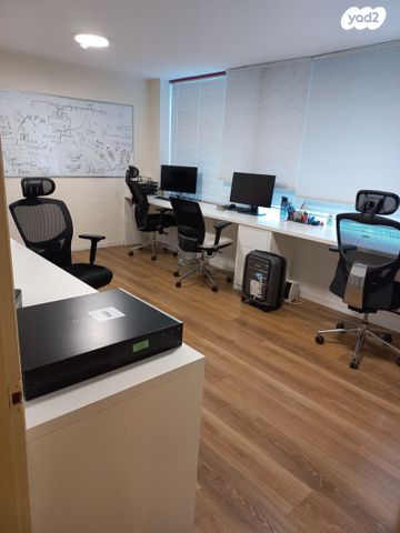 משרדים, סוקולוב, הדר, רמת השרון