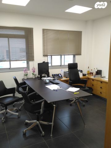 מבני תעשיה, מודיעין מכבים רעות