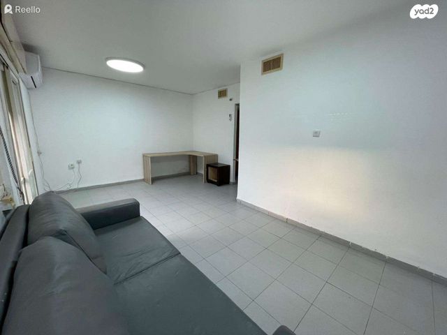 גיורא יוספטל 38