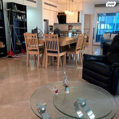 בניין מגורים, הירקון, כרם התימנים, תל אביב יפו