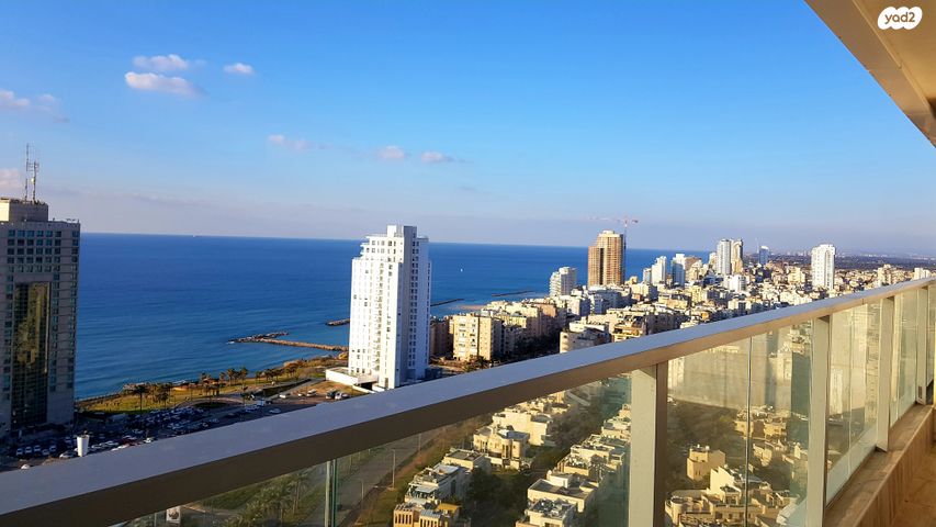 דירה, אמנון ליפקין שחק, נוף הטיילת, נתניה