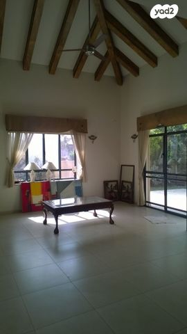 בית פרטי/ קוטג', גלגל המזלות, מתחם 11, הוד השרון