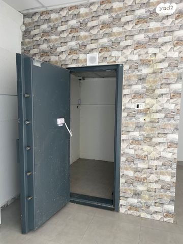 חנויות/ שטח מסחרי, הגליל, טבריה