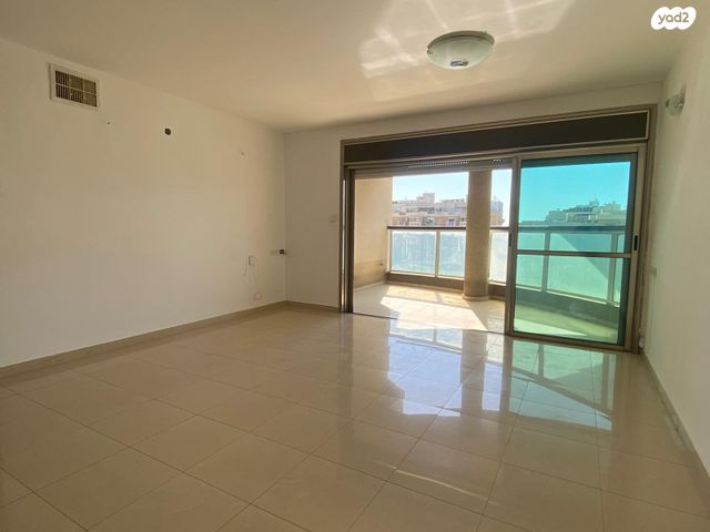 דירה, בן גוריון, חולון