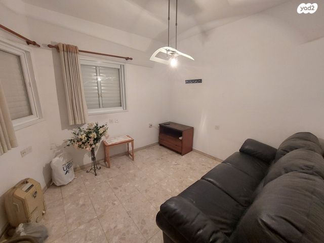 דירה, היבנר 4, כפר גנים א, פתח תקווה