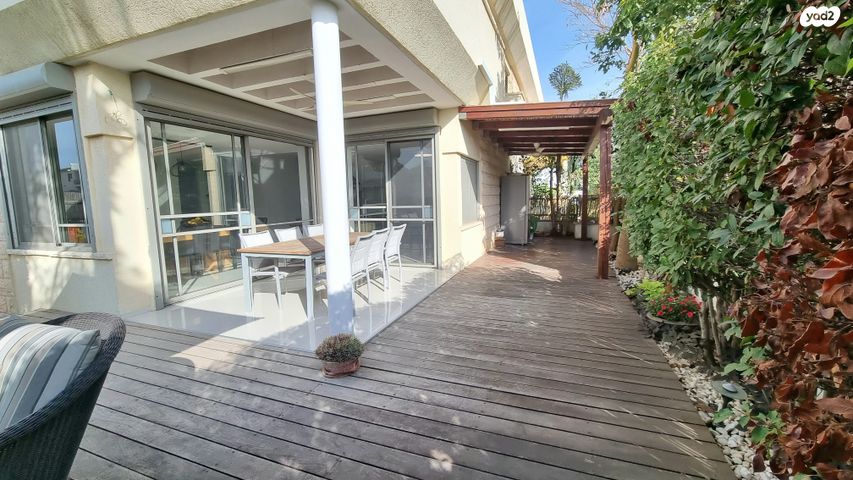 דו משפחתי, אז"ר, הפארק, כפר סבא