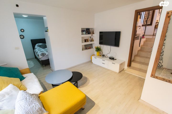 דו משפחתי, הגליל 13, רובע ג', אריאל