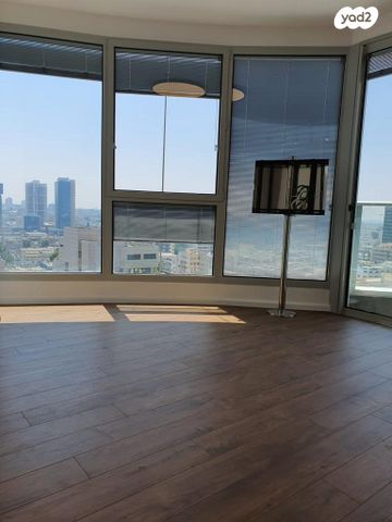 דירה, החשמונאים 100, גני שרונה, קרית הממשלה, תל אביב יפו