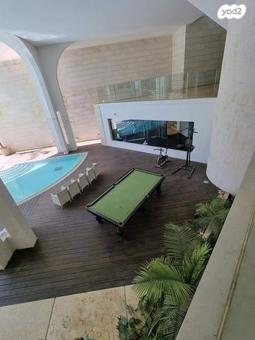 דופלקס, אלכסנדר סשה ארגוב 31, המשתלה, תל אביב יפו