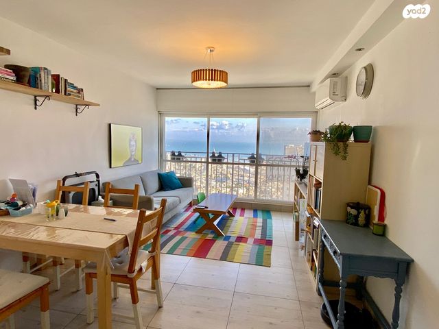 דירה, חנה סנש, חיפה