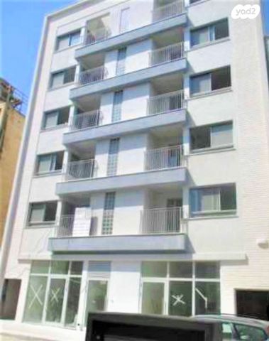 חנויות/ שטח מסחרי