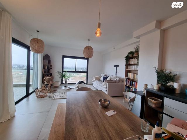 גג/ פנטהאוז, נווה גן, רמת השרון