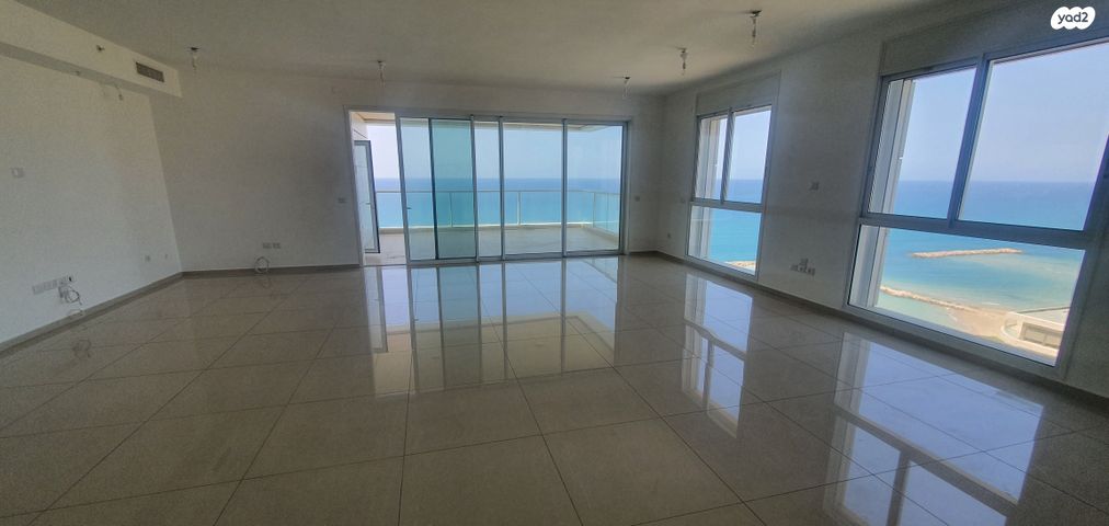 דירה, שדרות בן גוריון 2, נוף הטיילת, נתניה