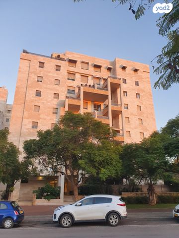 דירה, דוד שמעוני, הרצליה