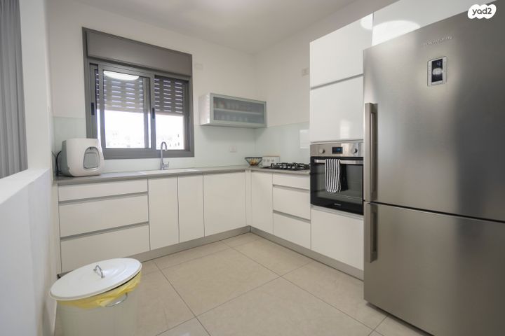 דירה, רקפת 20, הפרחים, חריש