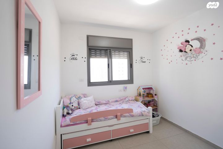 דירה, רקפת 20, הפרחים, חריש