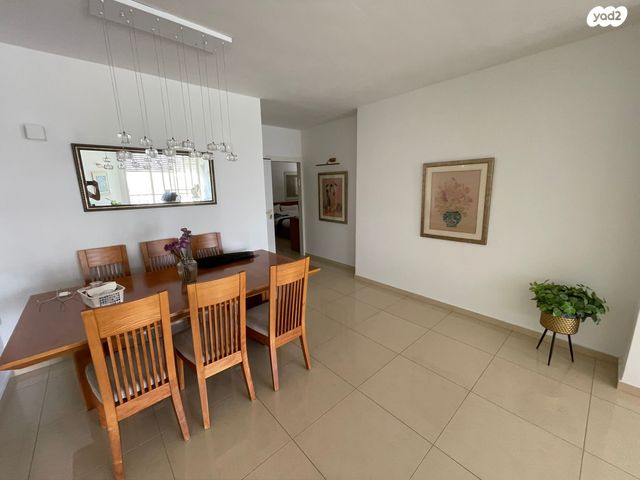 גג/ פנטהאוז, יעקב פנחסי 10, עין גנים, פתח תקווה