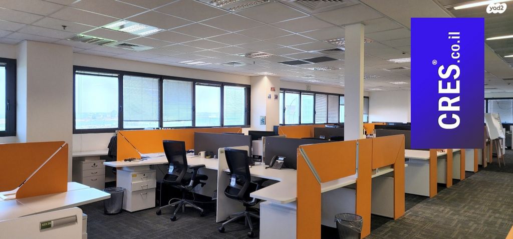 בניין משרדים, רעננה