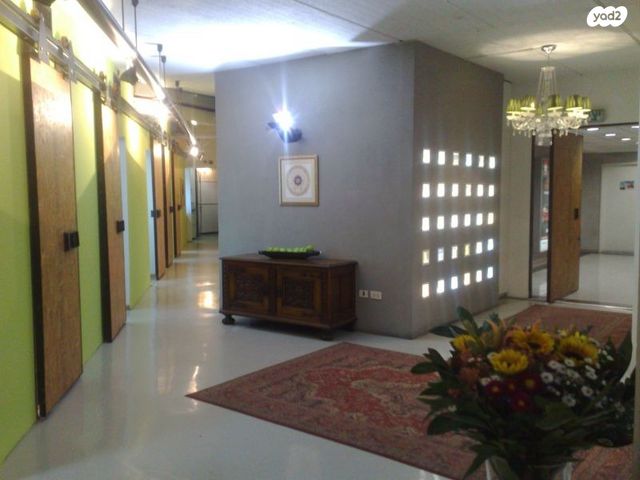 משרדים, תובל, בורסה, רמת גן