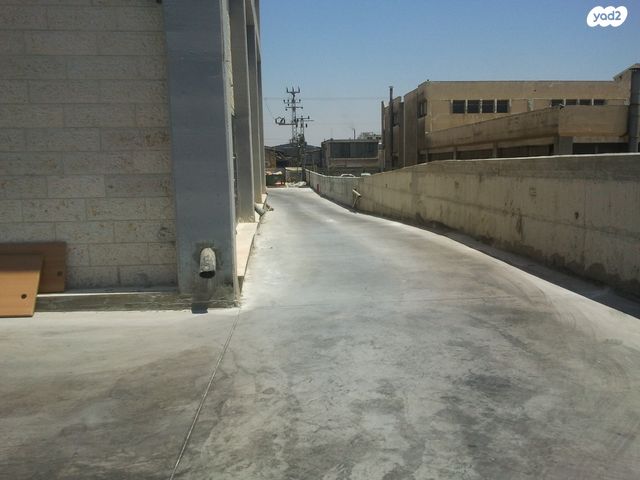 מבני תעשיה, ברקן