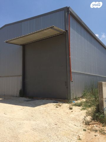 מבני תעשיה, פתח תקווה